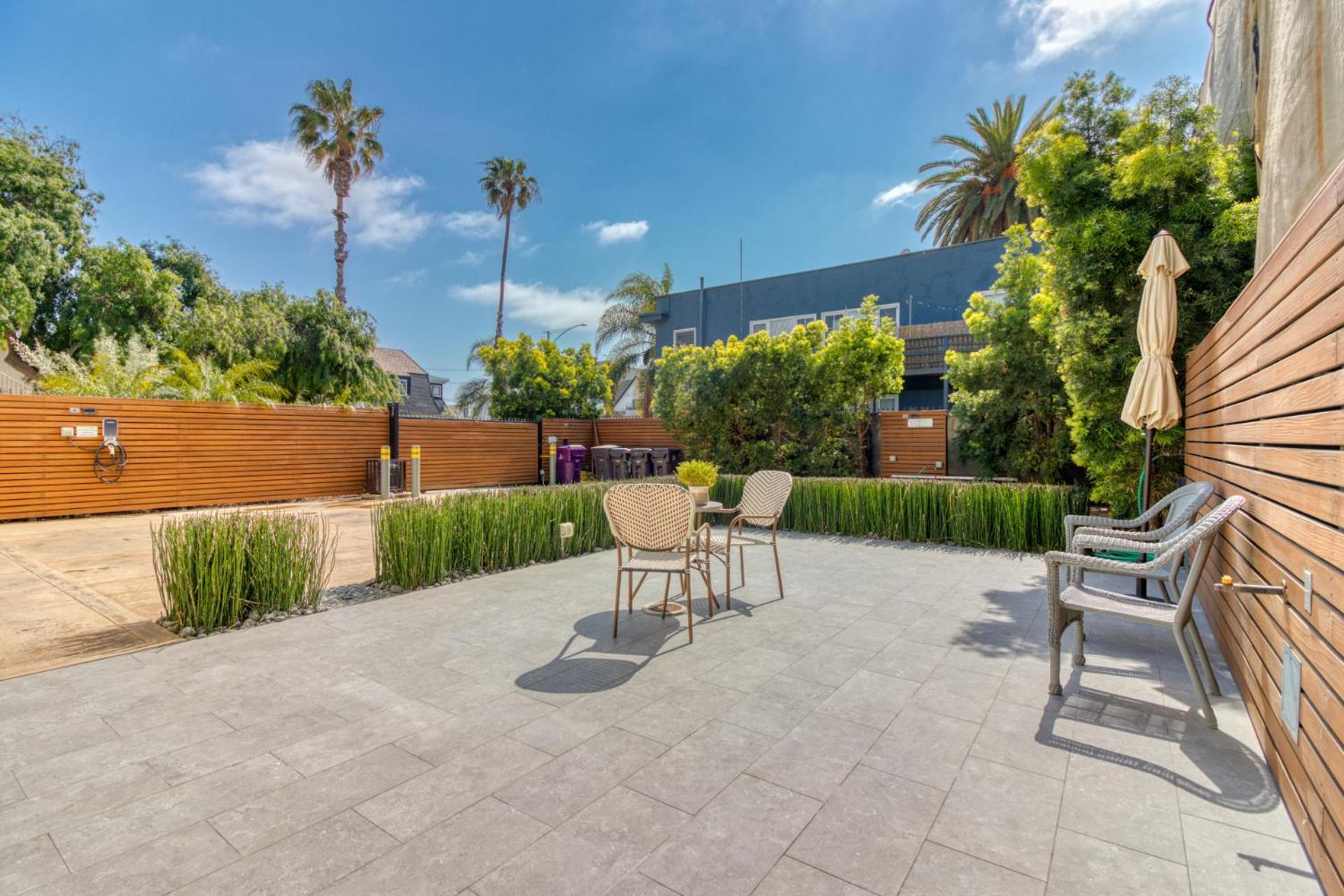 East Village Apartments ลองบีช ภายนอก รูปภาพ